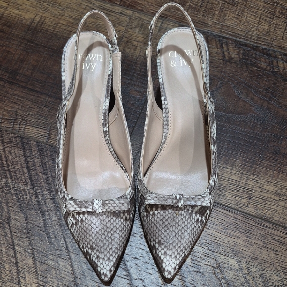 crown & ivy Shoes - crown & ivy Beige Snake-Print Pointed Slingback Heels